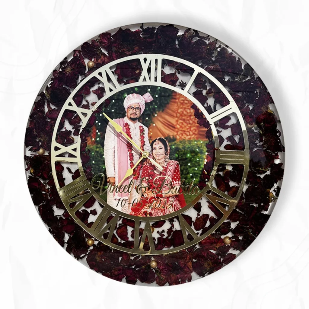Varmala Preservation Clock Photoframe in Resin
