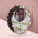Moon Shaped Rose Decorated Resin Anniversery Gift for Couple 3