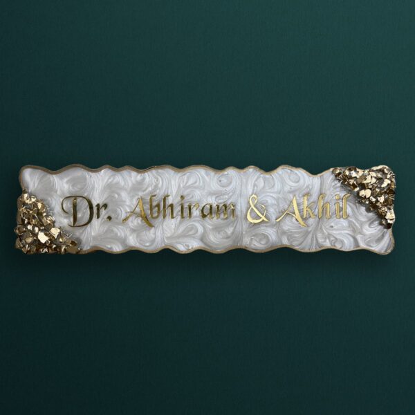 Swirl Design Resin Professional Nameplate for Doctor